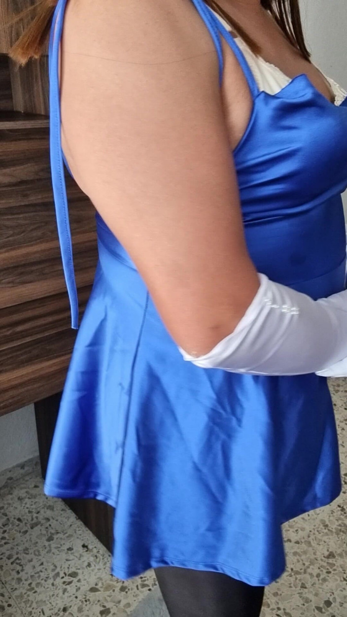 Sexy shinny clothes: Gaun satin biru baruku, pas dan seksi