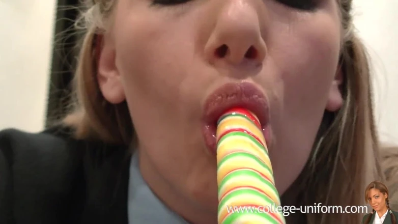 DanielleMaye: Lollypop l’étudiante