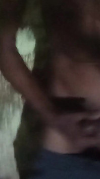 Chintu stiefzus Misturbutan gy jongen
