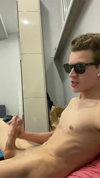 Podoba ci się moja czerwona bielizna? Xd