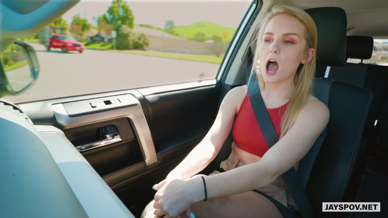 JAYS POV: Kleine blonde tiener 18 jaar oud eerste keer pornovideo