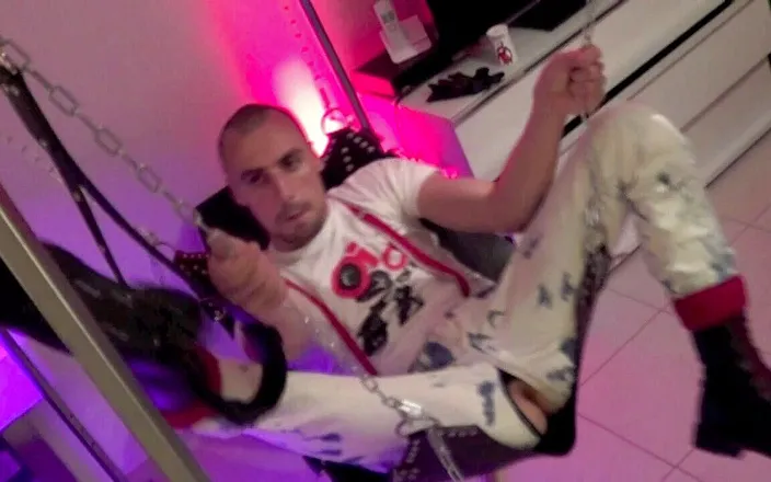 Crunch Boy: Used by dildo by skin boy and fucked fist