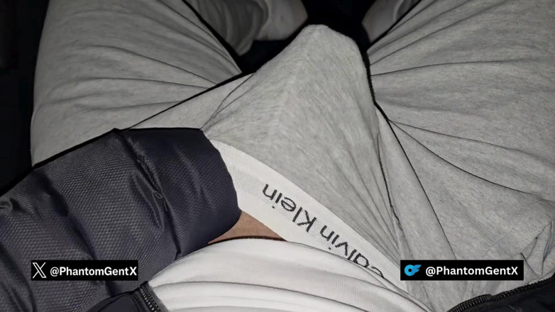 PhantomGentX: Garoto alemão com precum em cinza CK se masturba no...