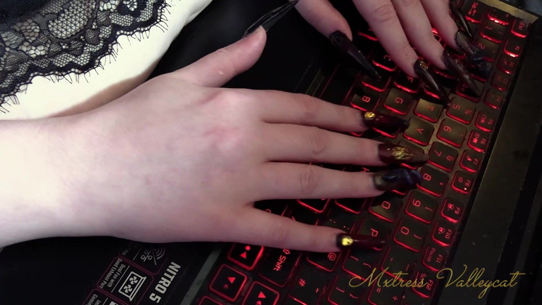 Mxtress Valleycat: Авторизуйся, Чтобы Разорить