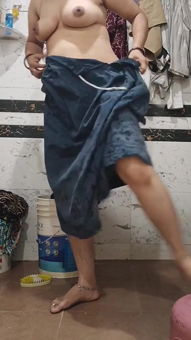 Priyahot77: Priya Bhabi Show s velkými prsy
