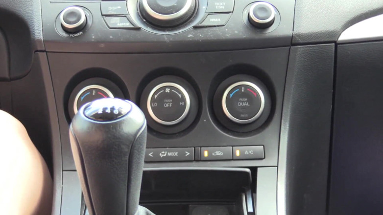 Sydney screams fetish: 6-speed Manual Mazda3 in Stilettos - HD Wmv