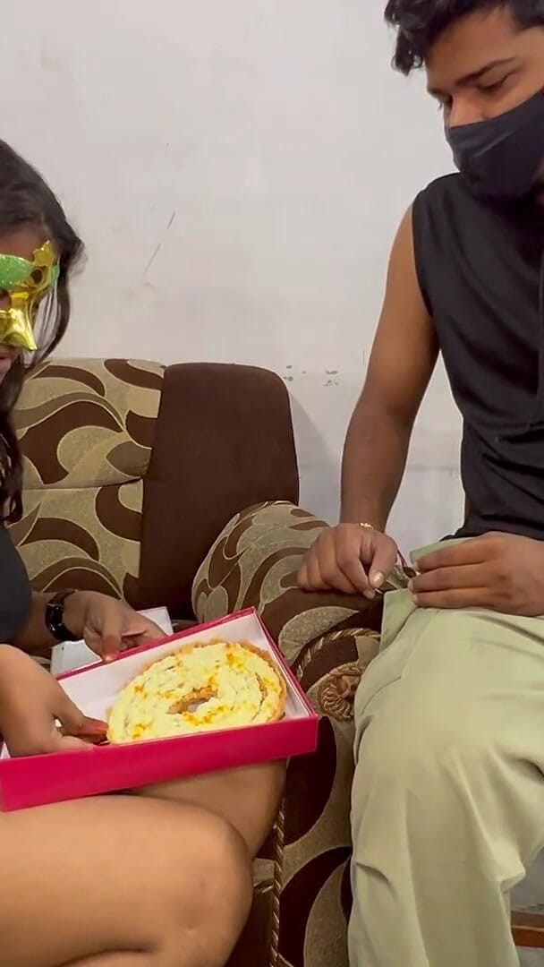 Pinkididi: Rakshabandhan özel gösterisi rakhi'de üvey didi ile sikişerek kutlanıyor