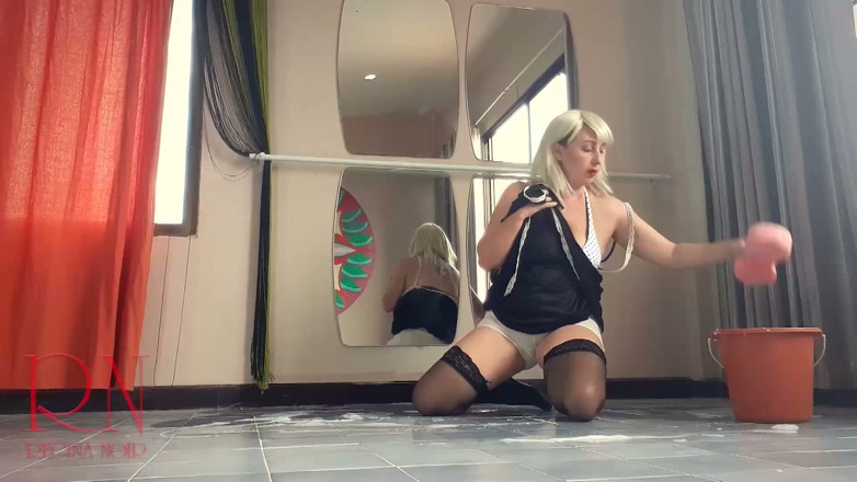 Regina Noir: Maid Is Cleaning the Ballet Class. Wet Dress, Masturbation 3
