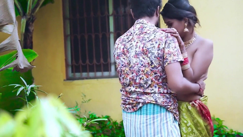 Puja Sarkar: Bengalski Boudi ..