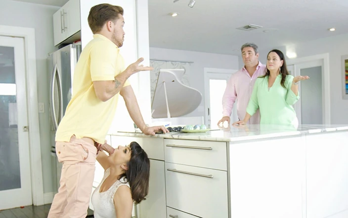 Family Strokes: Пасхальные яйца, сводная мама