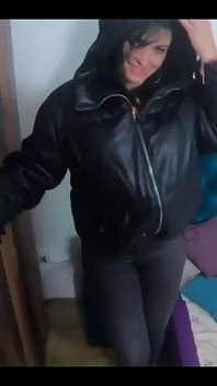 Prev-milfycalla riceve un sacco di sperma sulla nuova compilation di downjacket gonfie