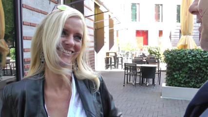 Dirty Tina: Riconosciuto in strada! Scopata creampie spontanea!