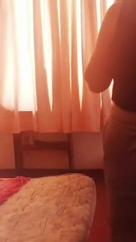 Desi Tina Camping Home podczas pracy