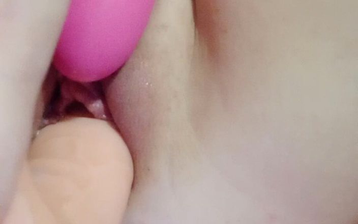 ScottishSweetie: 내 작은 보지를 크림 같은 오르가즘까지 따먹는 걸 지켜봐!
