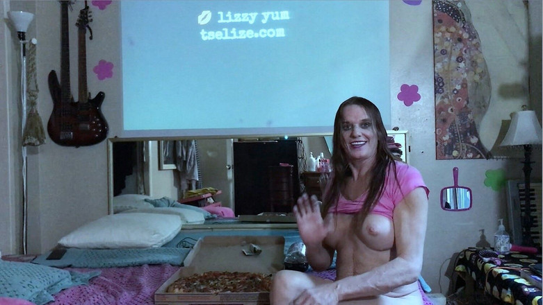 Lizzy Yum: Lizzy Yum Talk