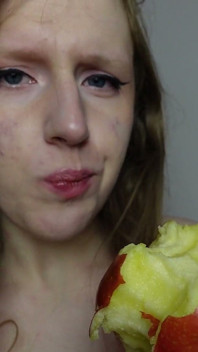 Asmr Comiendo Manzana Desnuda