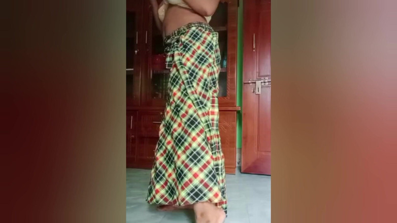 Nachima akter: Indiana menina dança quente