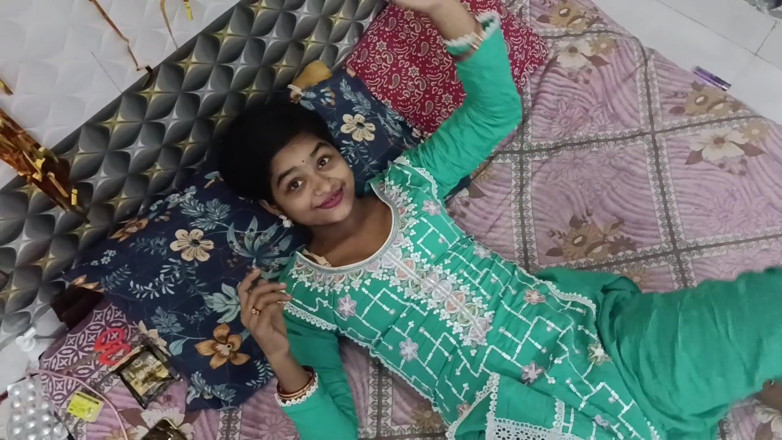LateralChain349: สาวแขก Salwar สีเขียวตัวจริงเย็ดจัดหนักกับน้ําเงี่ยนไหลเยิ้ม - ถ่ายเอง