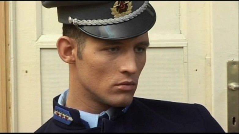 Diamond Pictures (Official): Я молодой военный член, и я пробурил анал мой любитель мышц с большой и принимаю его порцию спермы