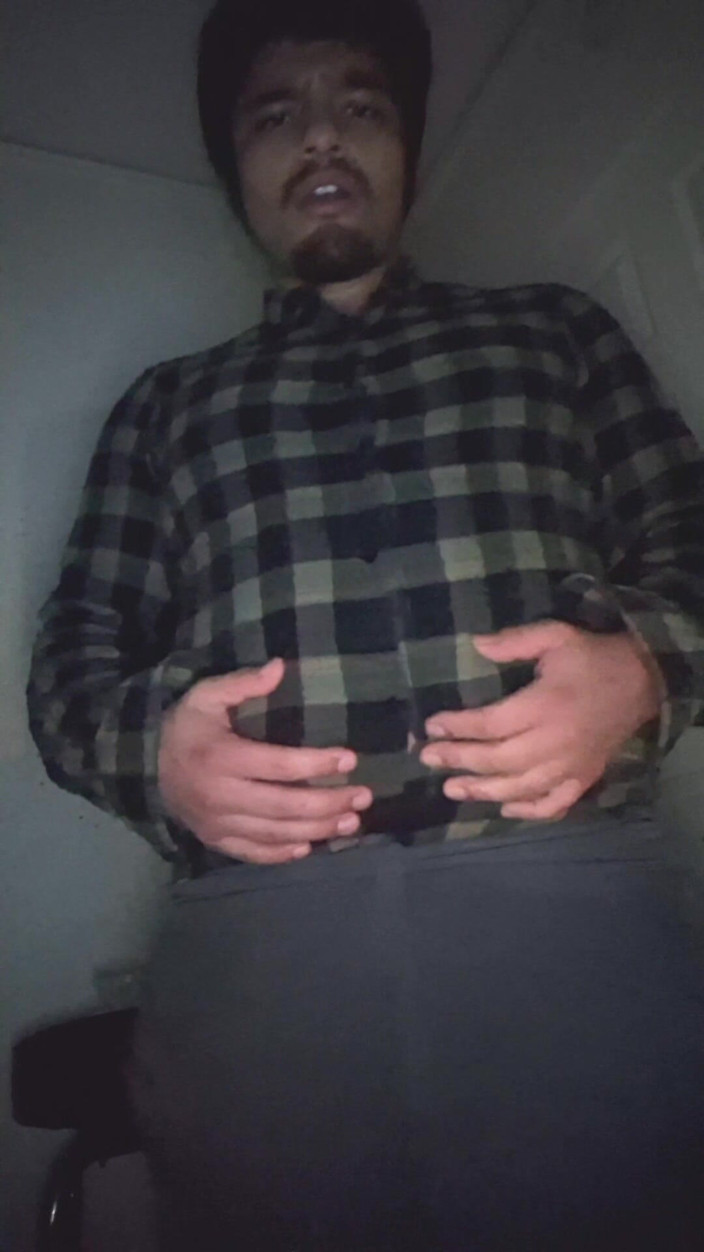 NakyJoss: Enorme en grootste vrouw heeft mijn buik opgeblazen