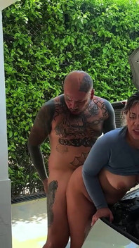 Kolombiyalı kadın, spor salonuna gitmeden hemen önce tamirciyle kocasını aldatıyor