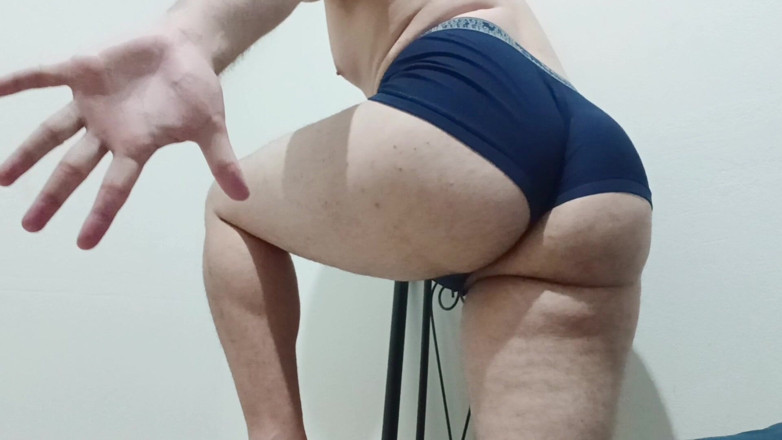 amateurbrazilian: J’ai pris les sous-vêtements de mon beau-père pour faire la...