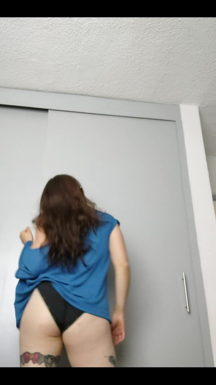 Candy Camille:  Przynoszę ten ekskluzywny powrót