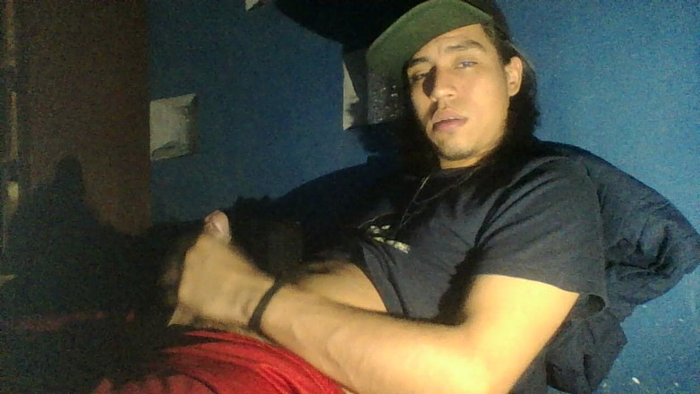 AlexAlejandro13: Pada waktu malam saya menghidupkan lebih banyak