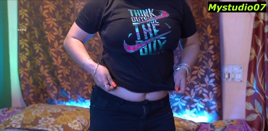 Indian Sex Movies: Indian White Girl First Sex with Black Young Boss! Indian...