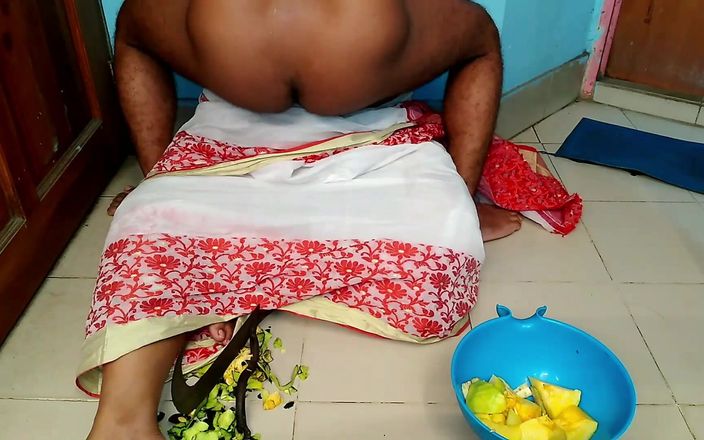 Aria Mia: Stiefmoeder hakte groenten en viel plotseling saree uit haar borst...