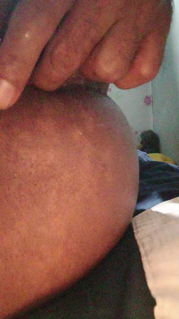 Renata Himalaya: Mon anus est toujours vierge et sexy