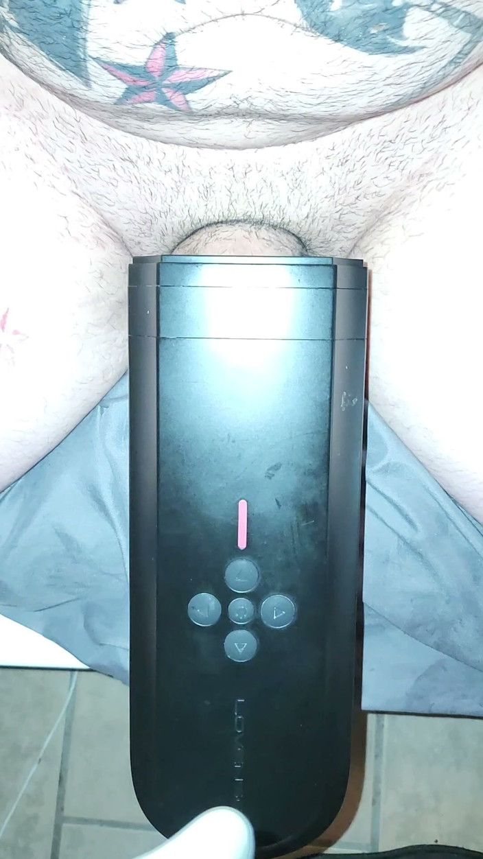 Cdubzdik: Lovense si accarezza automaticamente il miglior giocattolo di sempre