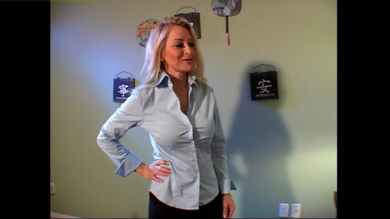 Heatwave Porn: Stepmothers I'd Like to Fuck, Part 25