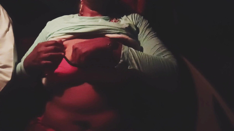 Telugu honey lips: Seks kereta malam, Telugu bercakap kotor. Makcik tetek besar Telugu...