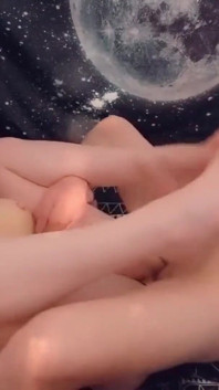 La padrona viene nella sua piccola troia sborra 9 volte