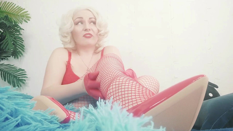 Arya Grander: Domination féminine, vidéo en POV