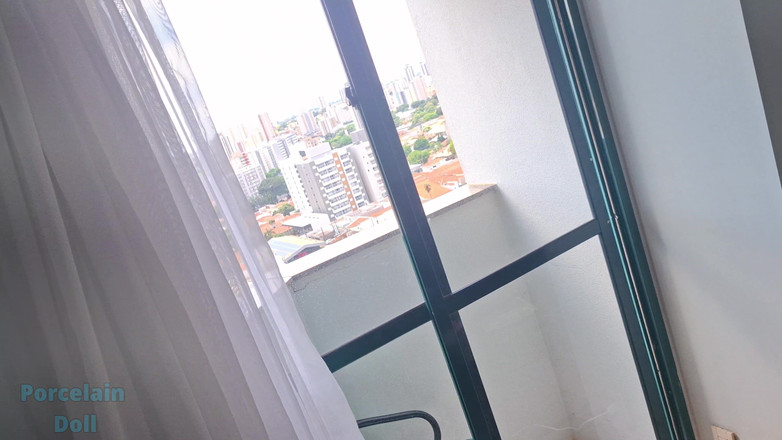 Porcelain Doll: Vecinului roșcat îi place sexul extrem