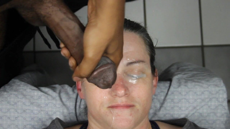 Dirty Dees: Dee kotor dalam situasi lain dengan pancutan mani di mukanya