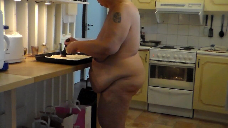 Sex hub couple: Jen está toda desnuda y horneando