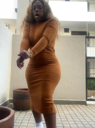 Perfect black ass: Jack to My Bald Headed Humongous Zadek, epizoda 1027