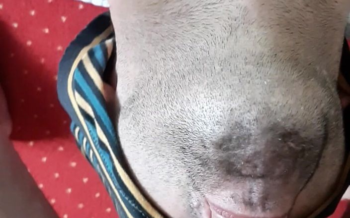 Grand Dick: Kouření na zádech s výstřikem a chcaní