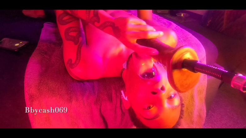 Bbycash 69: Dildo