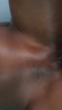 Notre première vidéo dans un hub porno, moi et ma demi-sœur en train de baiser