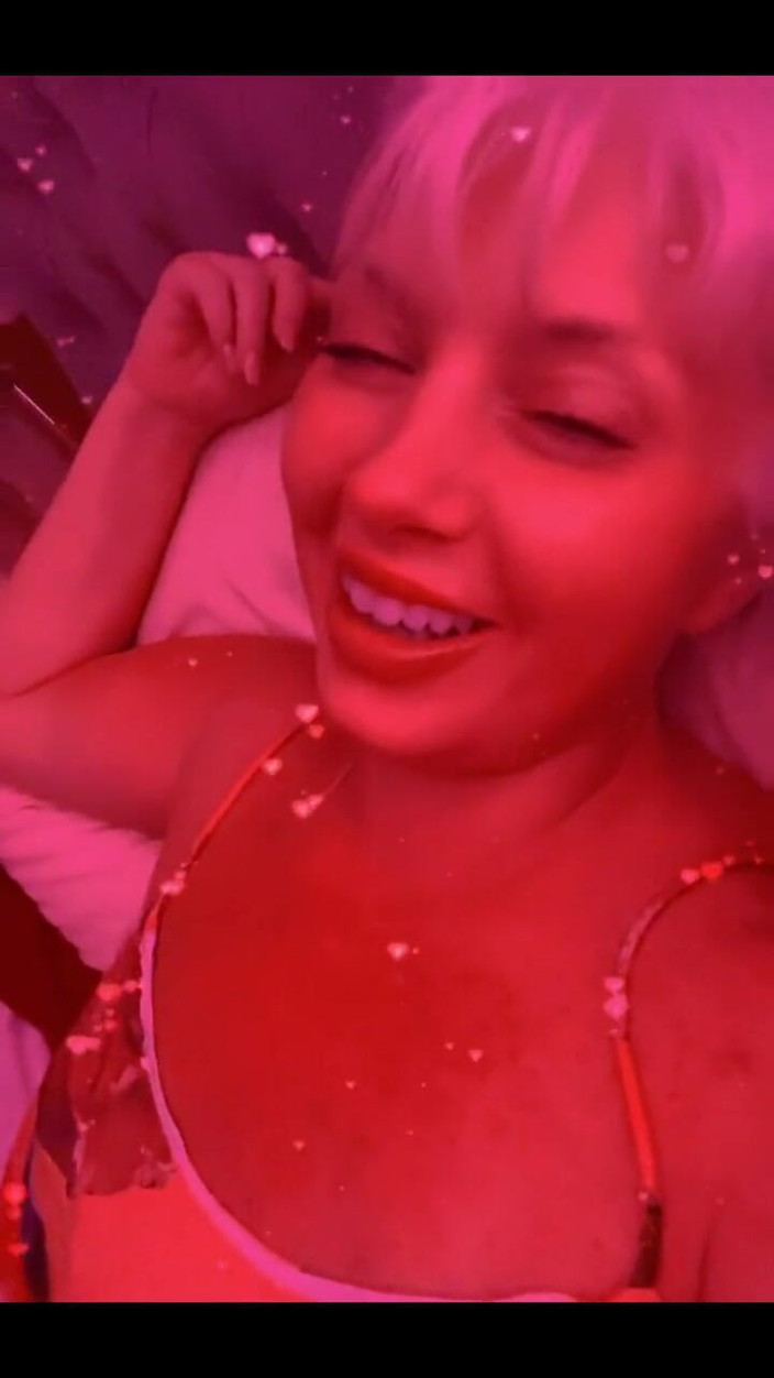 PaintedRose: Кто на Вершине?