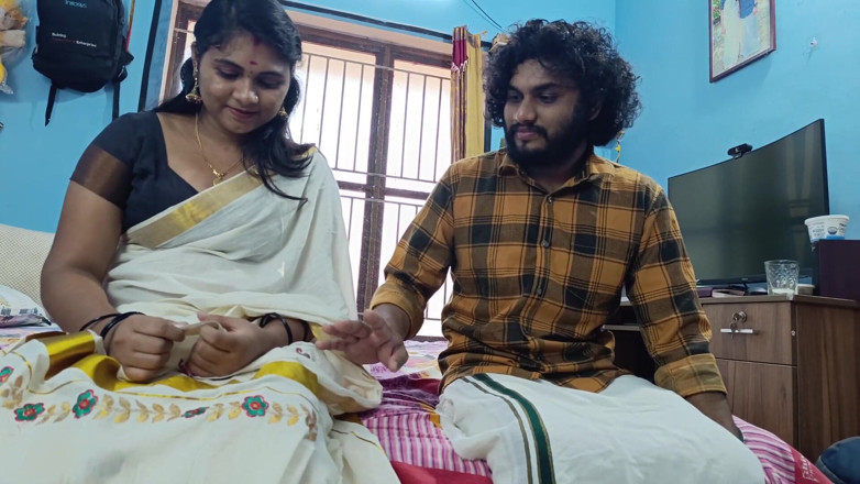 Vaigavarun45: Cuplu Mallu video în prima noapte, sex în prima noapte, Kerala Saree...