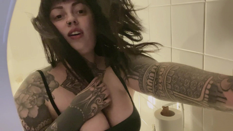 Miss Valentina: Toaleta macochy