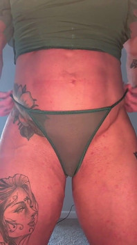 Tantalizing Try on with Simone Steele