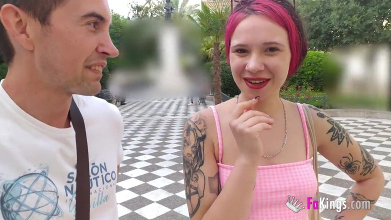 FAKings: Spanish tourist meets Sevilla and gets drilled all around town!