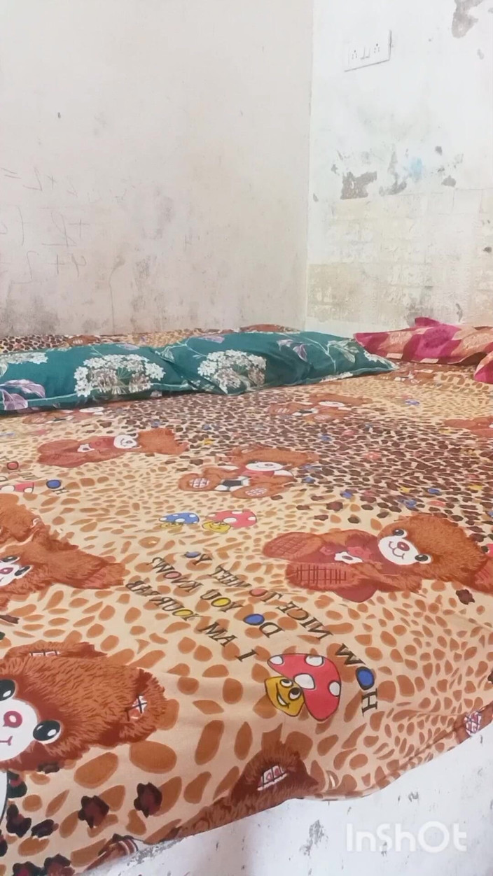 Bed: Bella indiana casalinga sesso