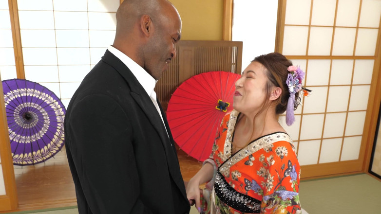 Japornxxx: Geisha Jepun Sara Otani melayan dengan kongkek dan creampie dengan...